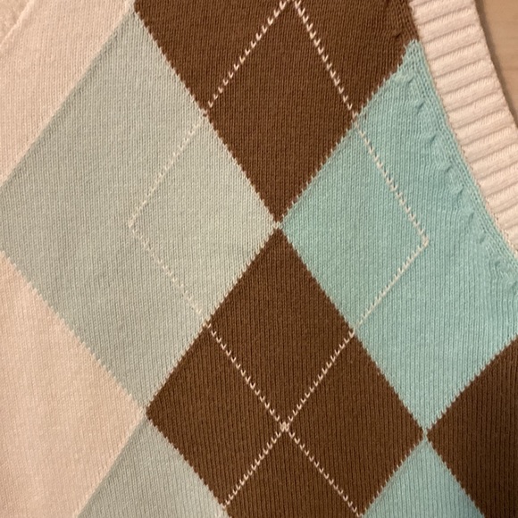 Women’s golf top set. Shirt and vest, made by Izod size medium. - Picture 8 of 10